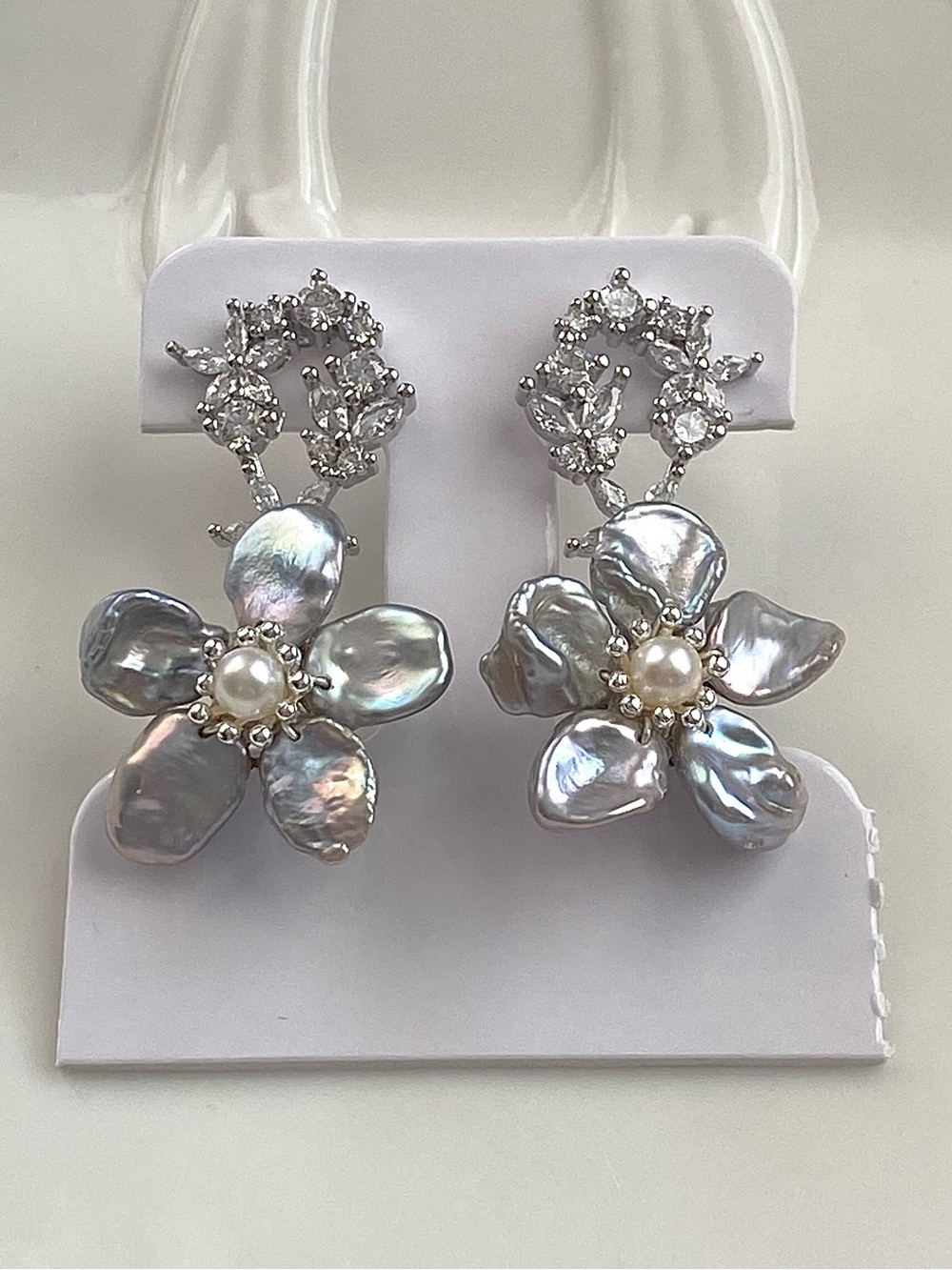 E150-High Quality Handmade Silver Petal Pearl Flower Earring